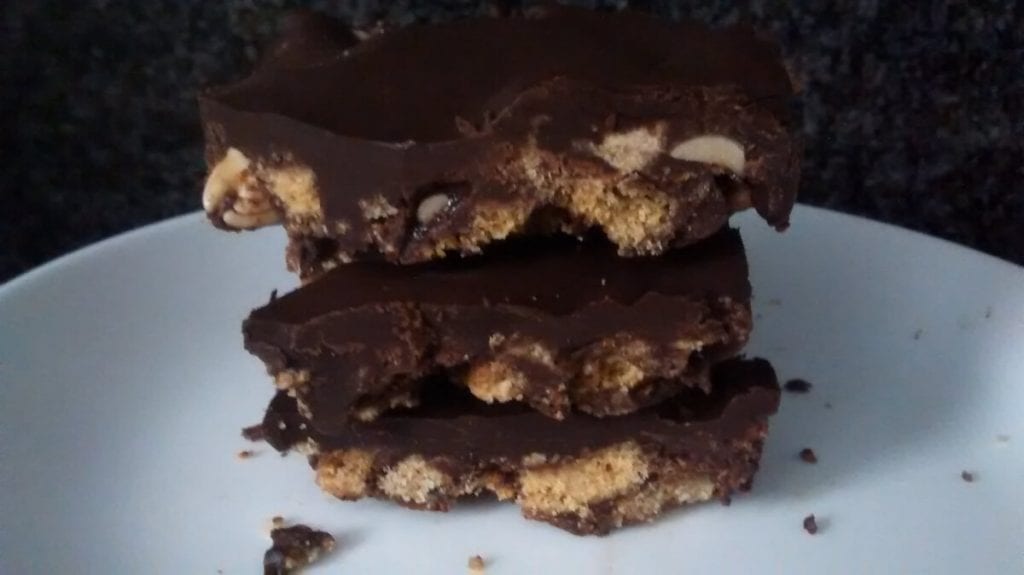 Pastel de chocolate refrigerado