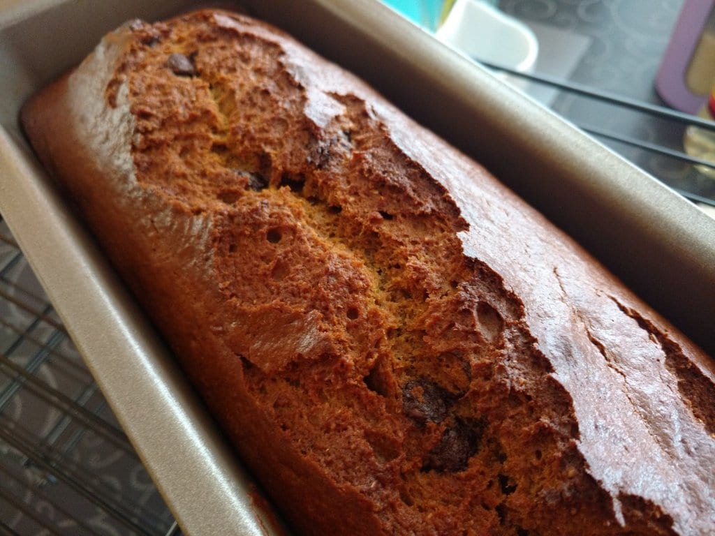 Pan de plátano con chips de chocolate