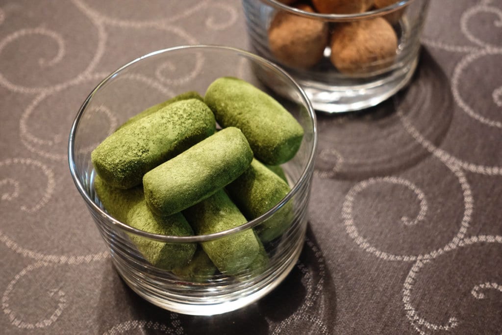 Recetas por el mundo: Trufas de té matcha paso a paso