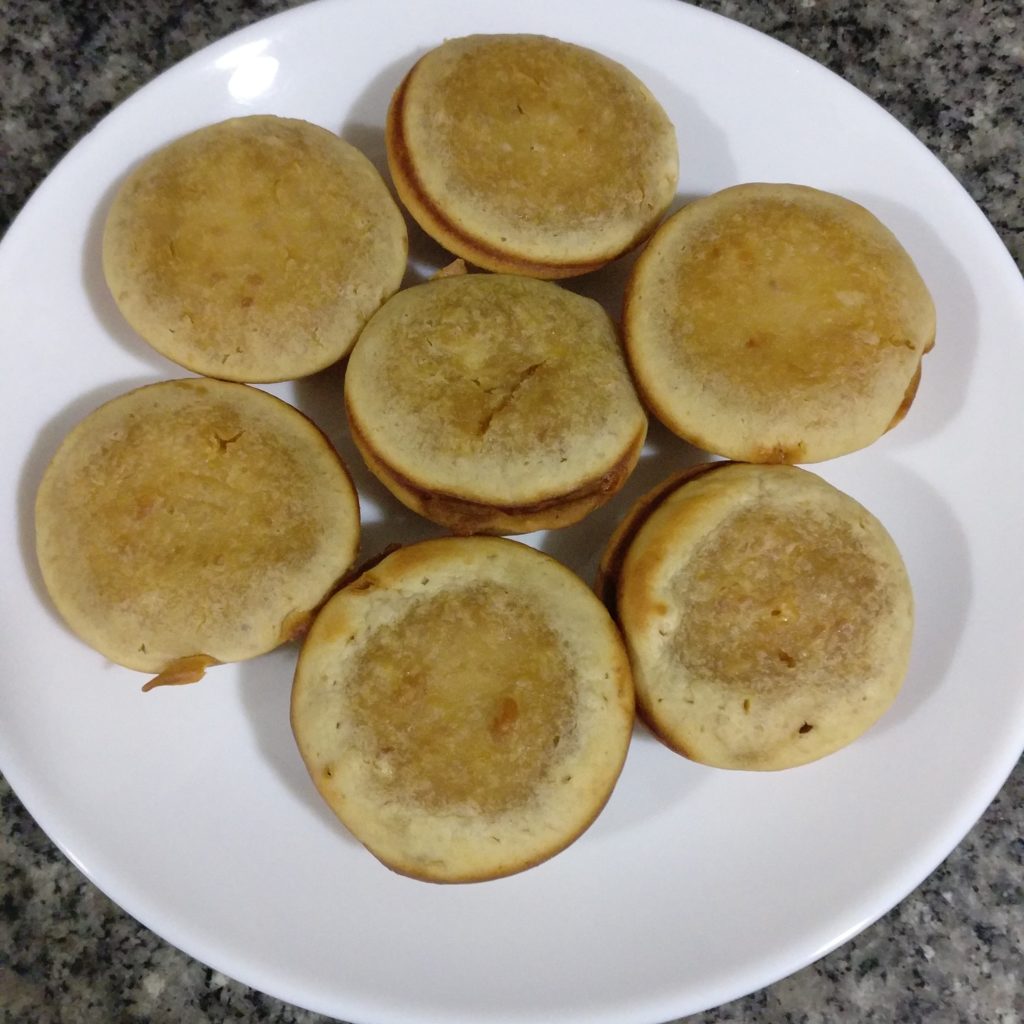 Minimagdalenas de máquina de almendra y jengibre