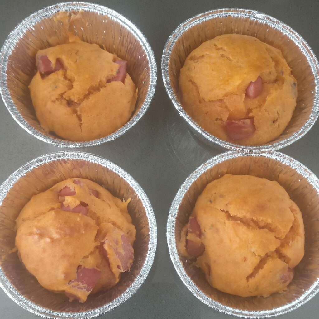 Magdalenas de salchichas